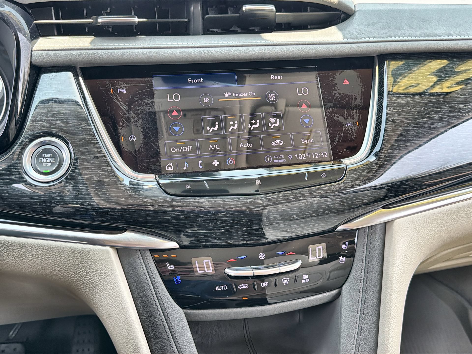 Used 2021 Cadillac XT6 Premium Luxury FWD image 18