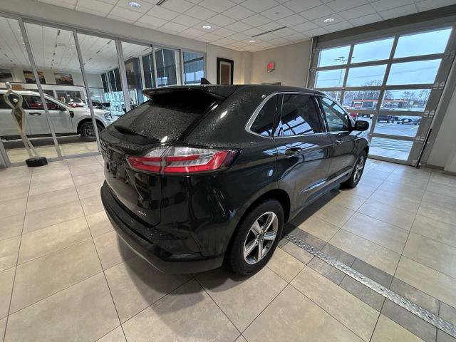 Certified 2024 Ford Edge SEL w/ Convenience Package image 5