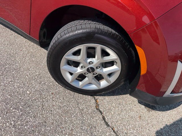 Used 2024 Kia Soul LX w/ LX Technology Package FWD image 34