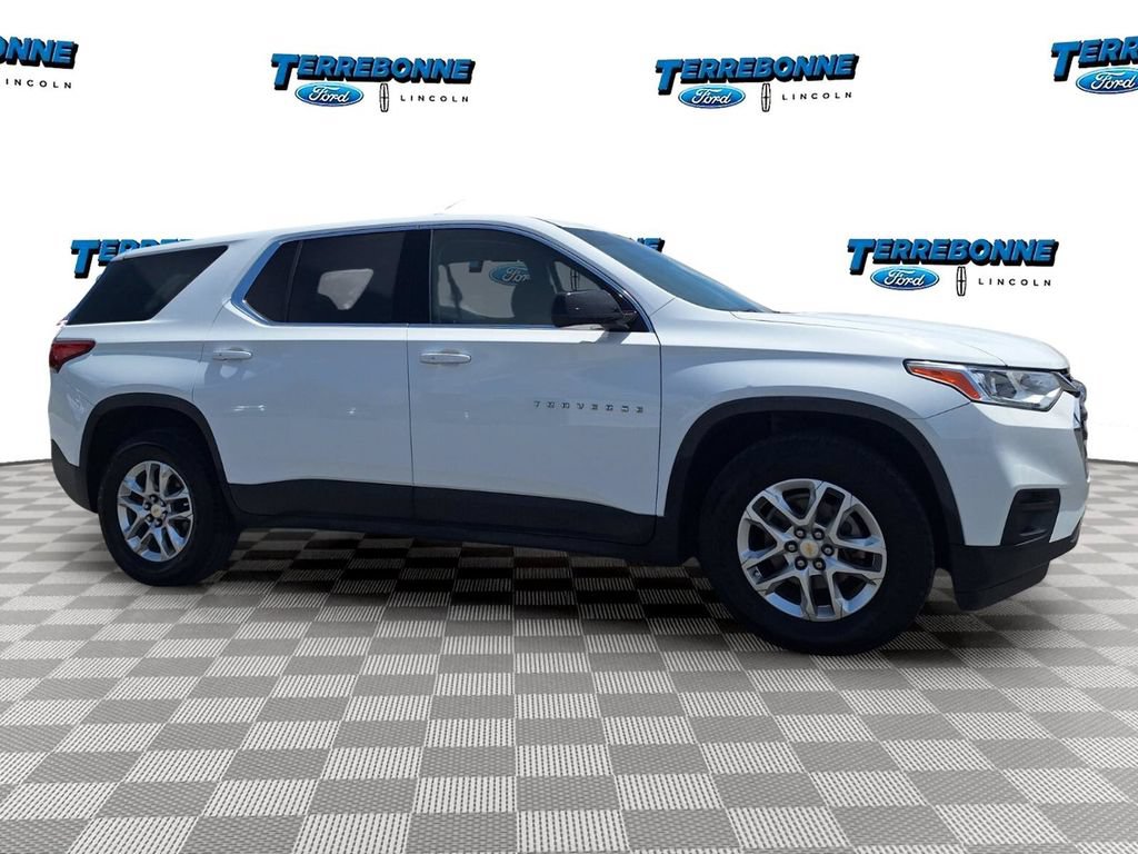 Used 2020 Chevrolet Traverse LS FWD image 3