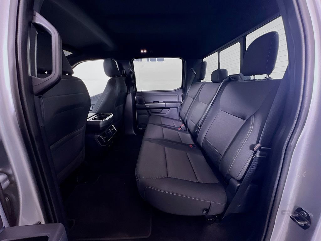 Certified 2022 Ford F150 XLT w/ Equipment Group 302A High image 26