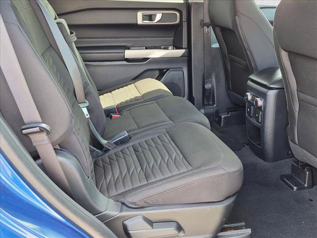 Certified 2021 Ford Explorer XLT RWD image 17