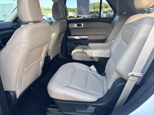 Certified 2023 Ford Explorer Limited w/ Limited Technology Package RWD image 9