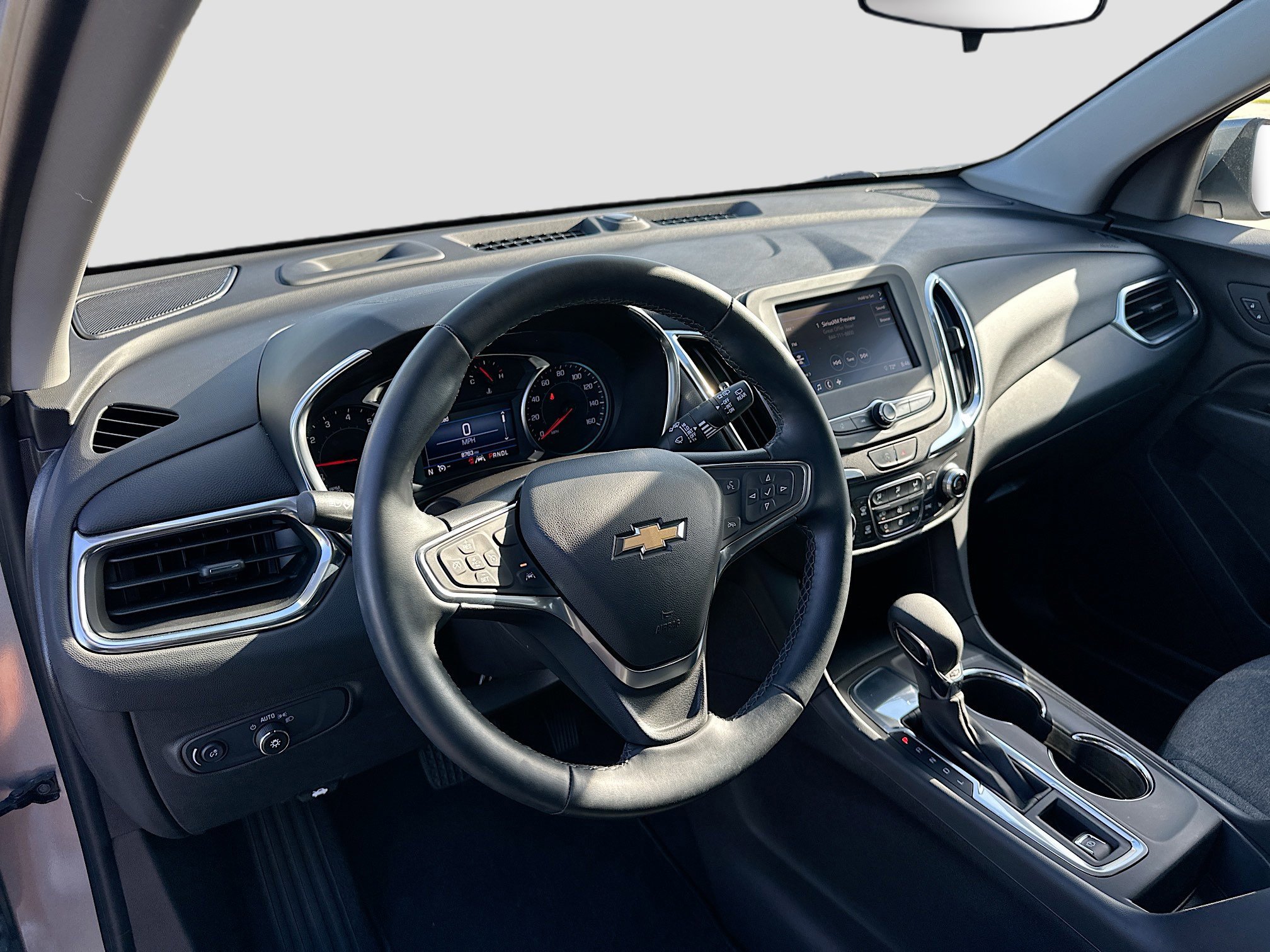 Used 2024 Chevrolet Equinox LT image 9