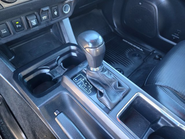 Used 2020 Toyota Tacoma 4x4 Double Cab image 14