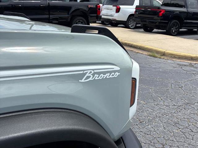 Certified 2023 Ford Bronco Heritage Edition AWD/4WD image 11
