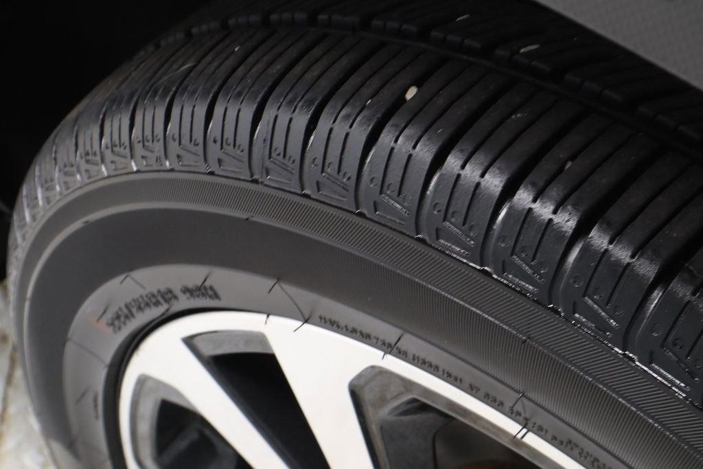 Used 2024 Subaru Forester Limited image 21