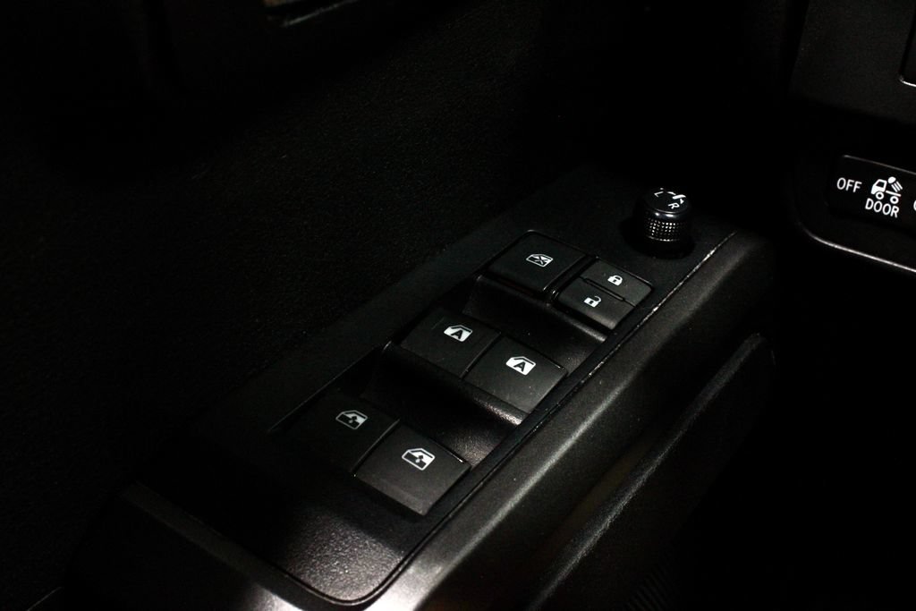 Used 2022 Toyota Tacoma TRD Sport w/ Technology Package AWD/4WD image 25