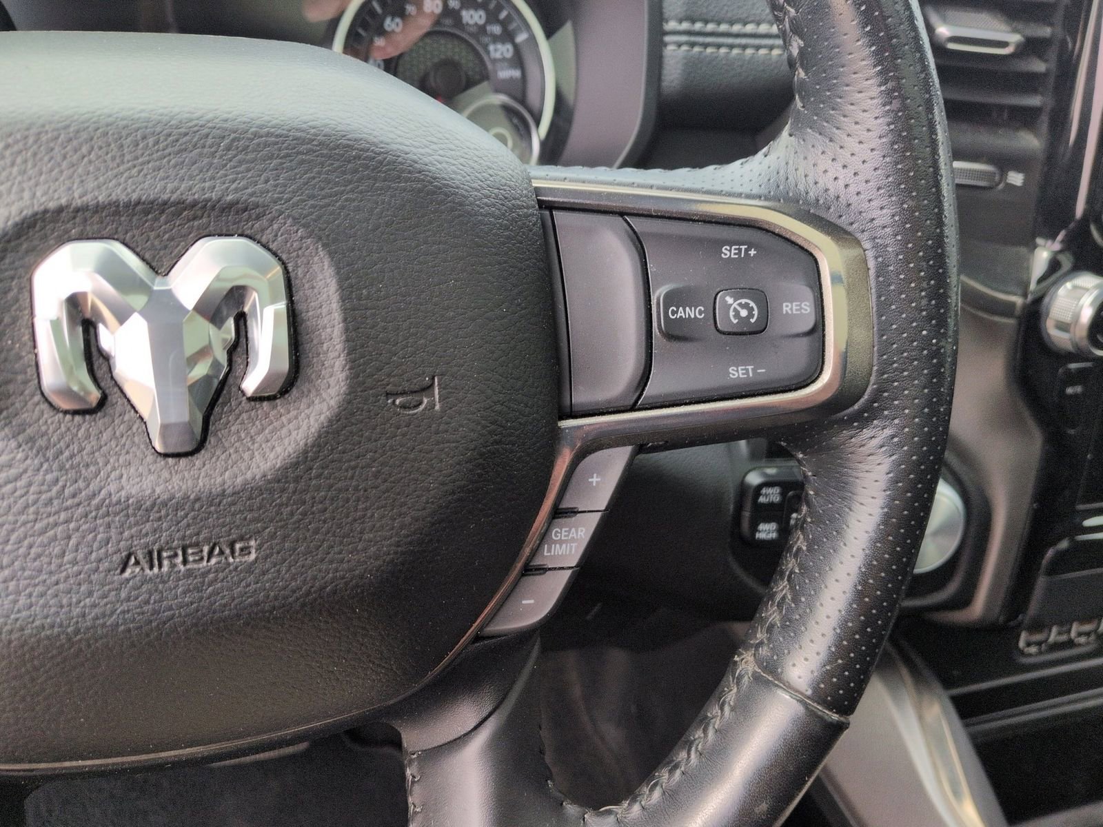 Used 2020 RAM 1500 Sport w/ Level 2 Equipment Goup w/2_L AWD/4WD image 27