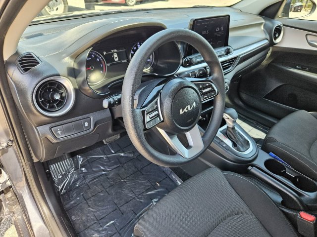 Used 2024 Kia Forte LXS FWD image 15