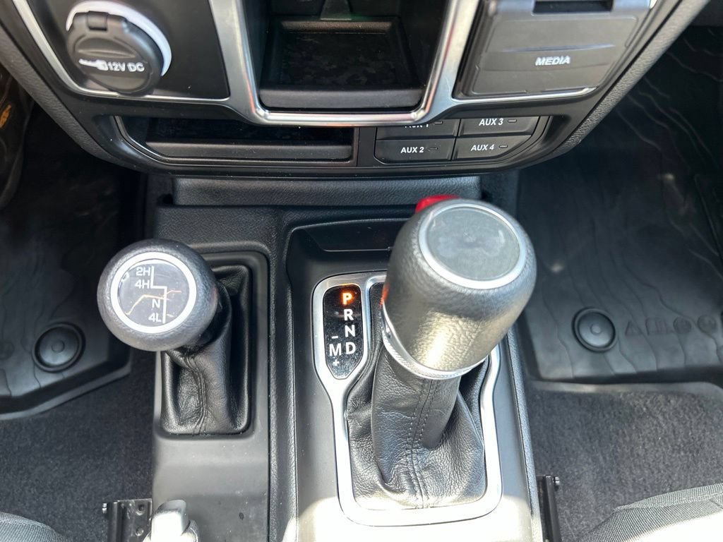 Used 2023 Jeep Wrangler Sport AWD/4WD image 17