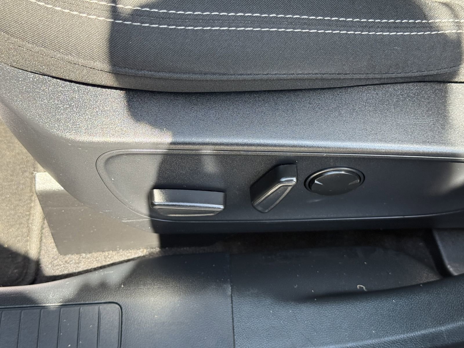 Certified 2024 Ford Escape Active w/ Cold Weather Package FWD image 21