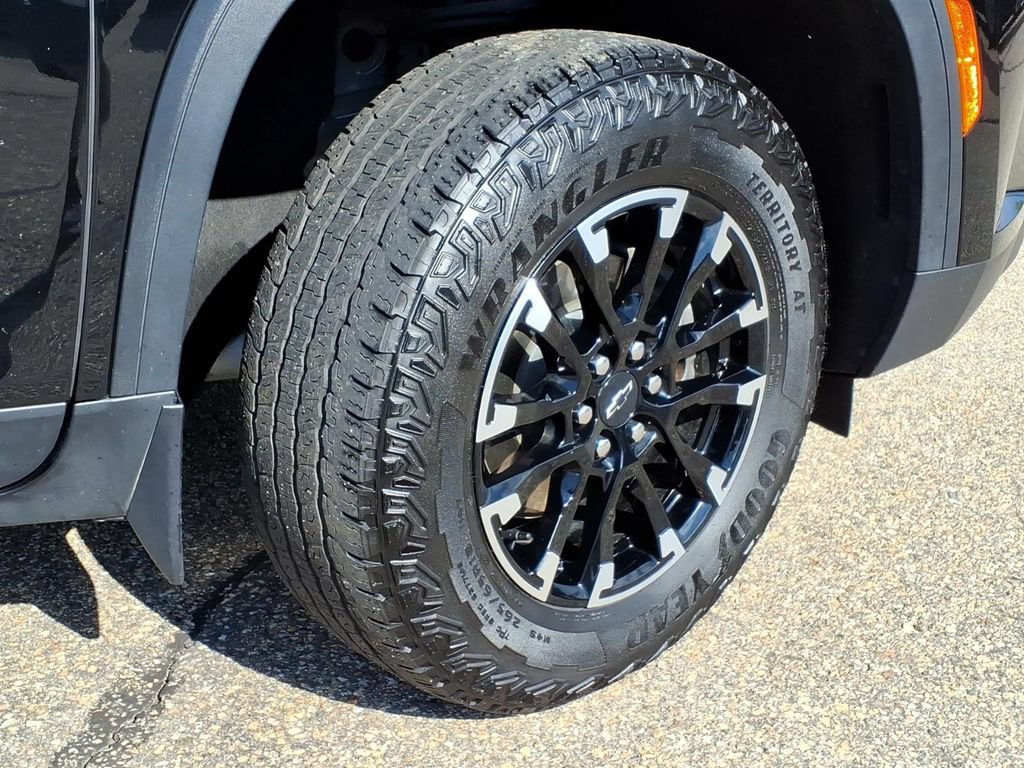 Used 2024 Chevrolet Traverse Z71 AWD/4WD image 9