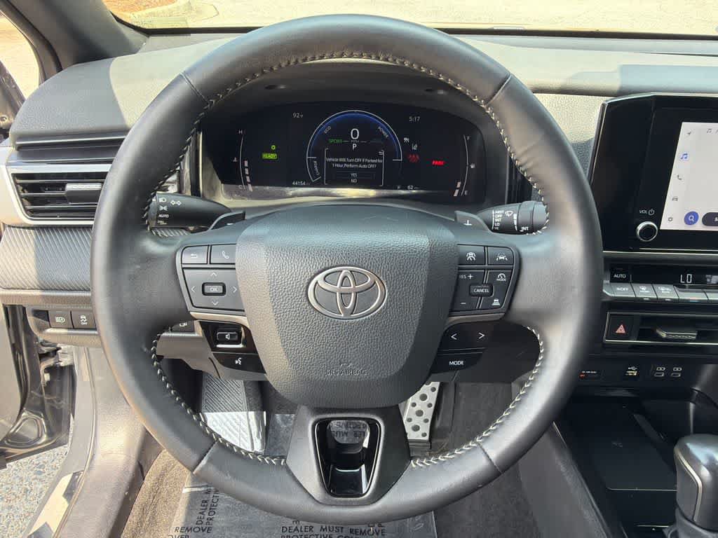 Used 2025 Toyota Camry SE w/ Convenience Package FWD image 21