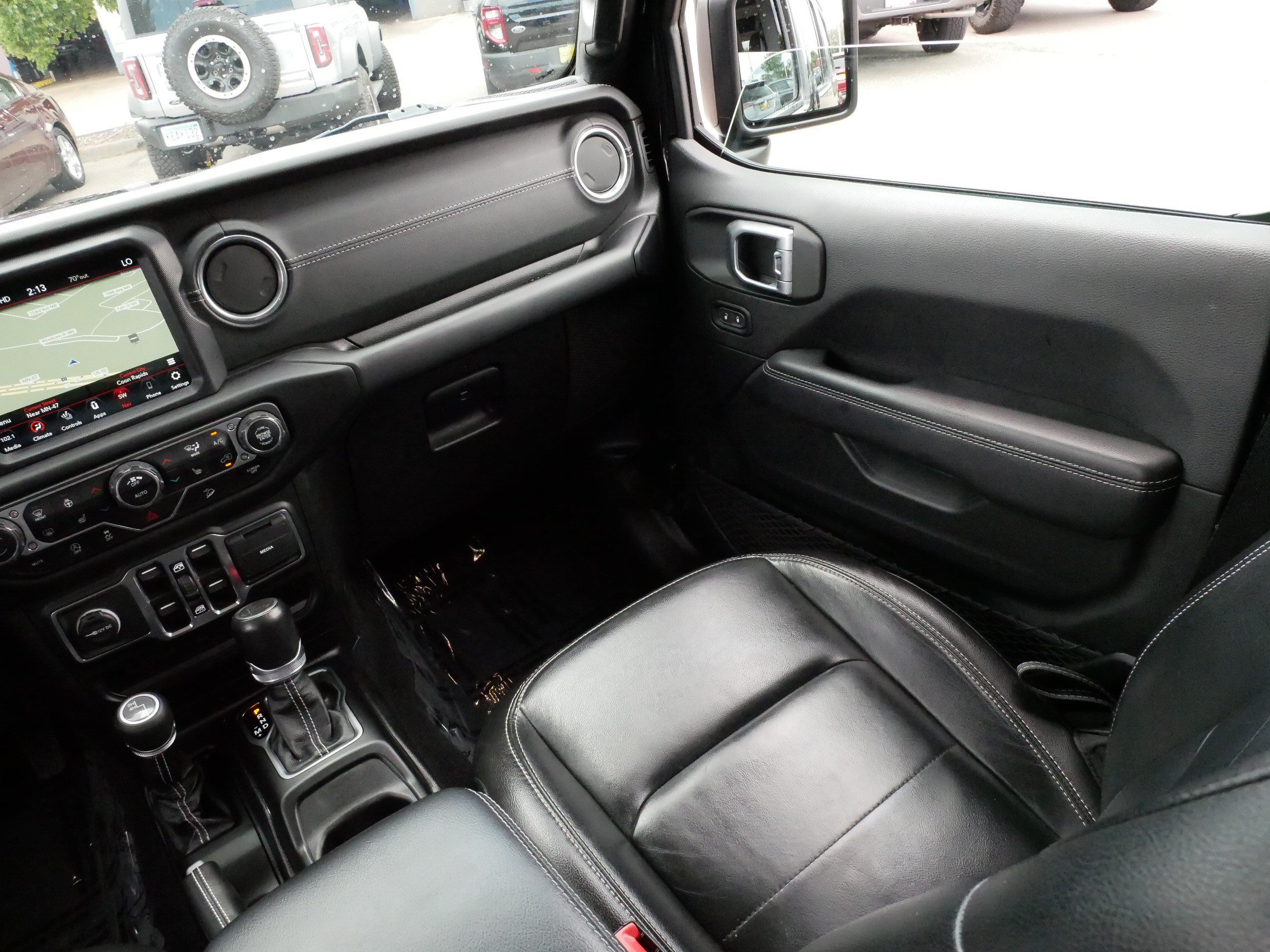 Used 2020 Jeep Wrangler Unlimited Sahara AWD/4WD image 11