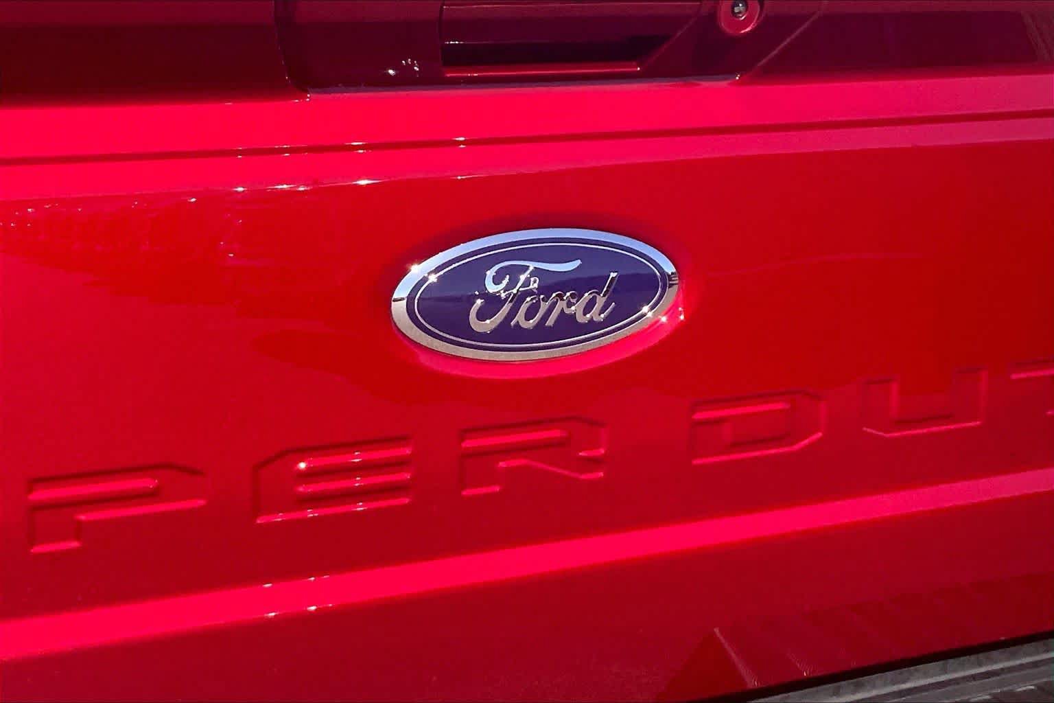 Certified 2025 Ford F450 Lariat w/ Lariat Ultimate Package AWD/4WD image 10