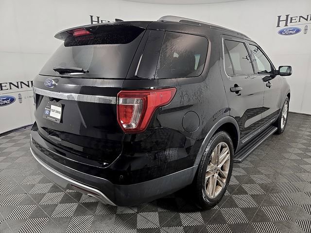 Certified 2017 Ford Explorer XLT w/ Equipment Group 202A FWD image 5