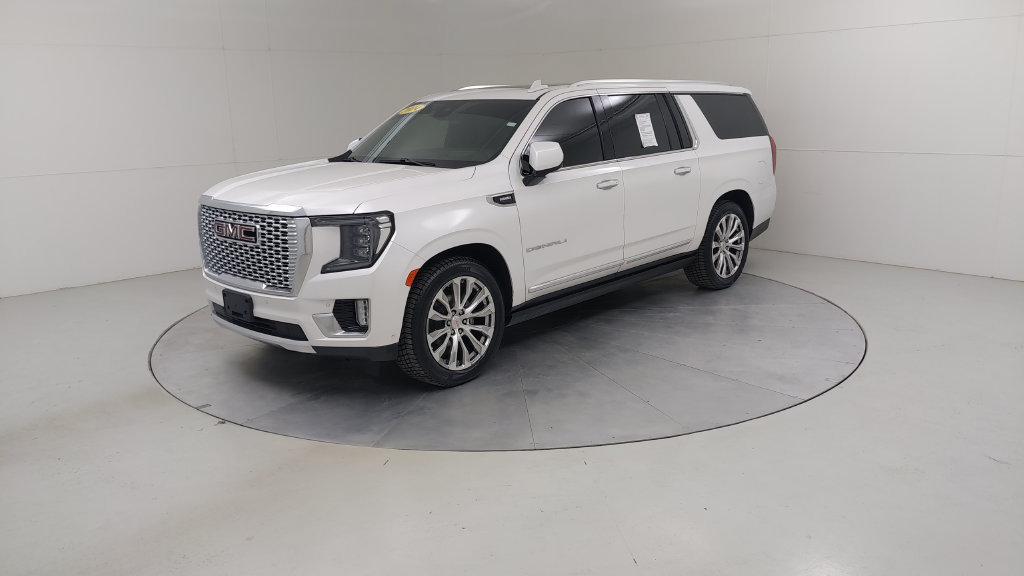 Used 2024 GMC Yukon XL Denali w/ Denali Reserve Package AWD/4WD image 23