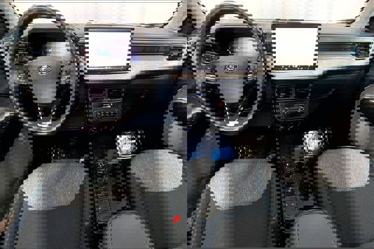 Certified 2025 Ford Maverick XLT w/ Equipment Group 302A image 16