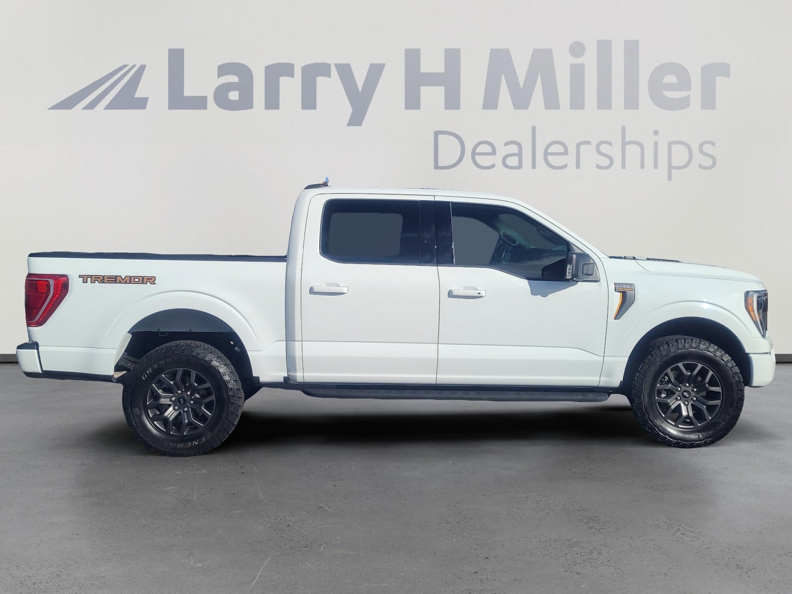 Certified 2022 Ford F150 Tremor w/ Equipment Group 401A Mid image 6