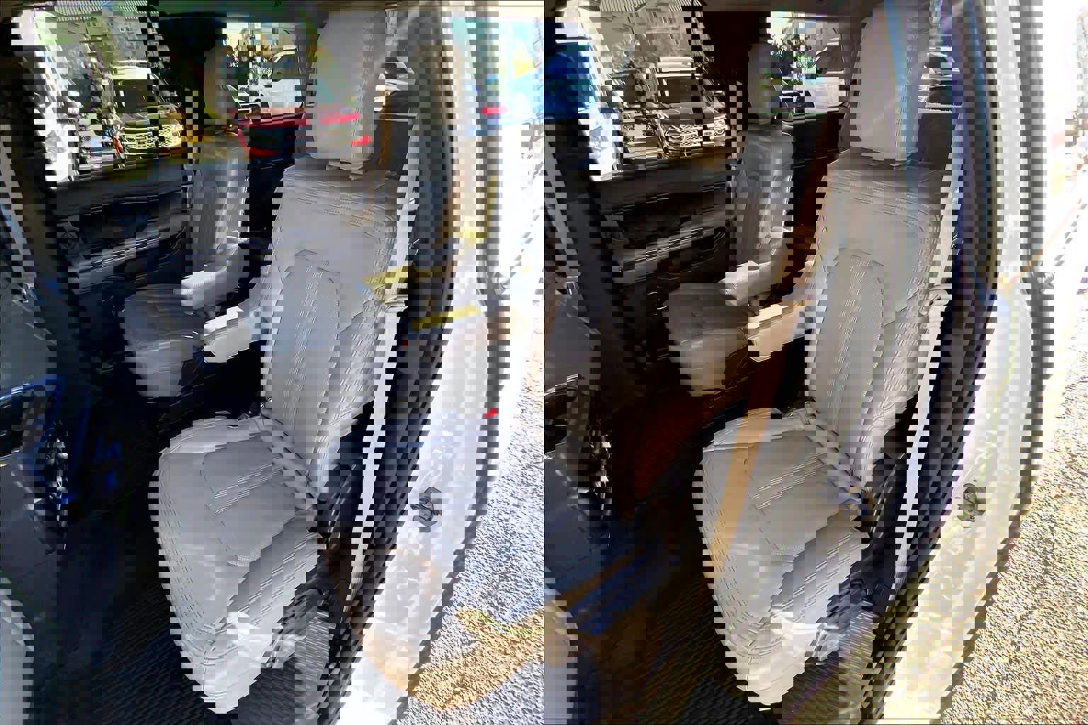 Certified 2020 Ford Expedition Limited w/ Equipment Group 302A image 18