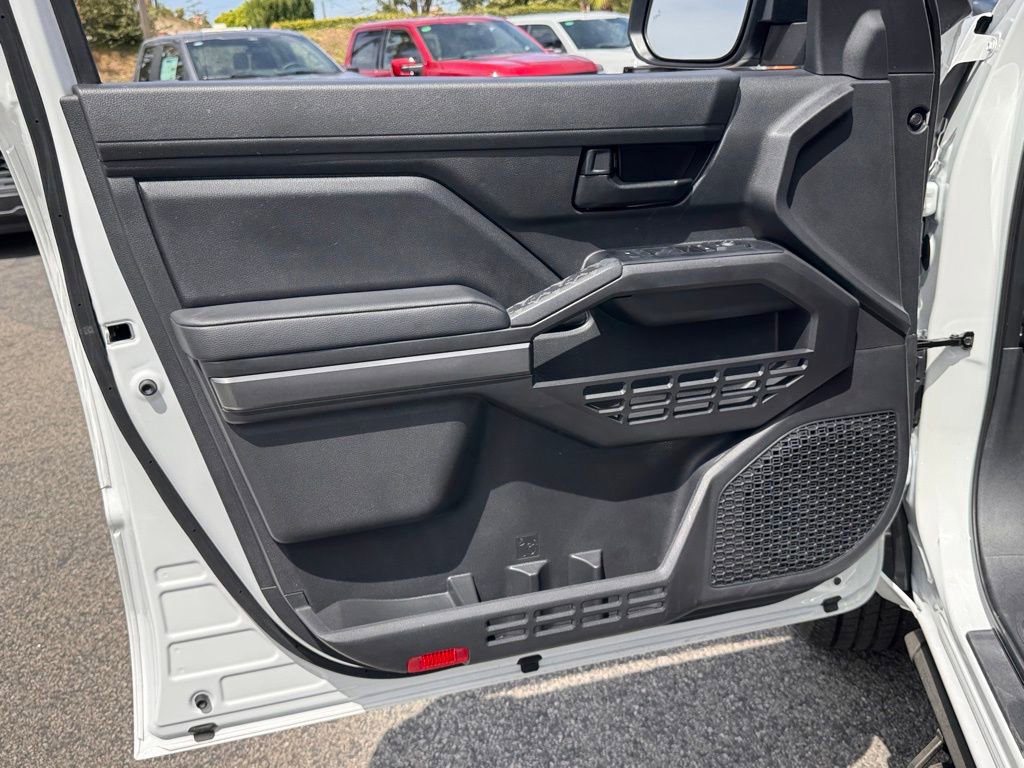 Used 2025 Toyota Tacoma SR5 RWD image 15