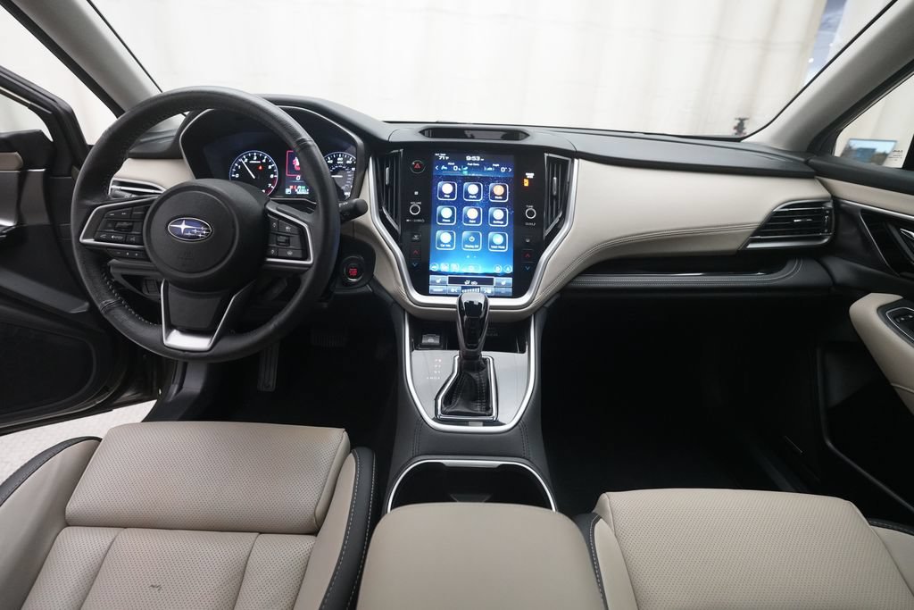Used 2025 Subaru Outback Limited AWD/4WD image 5