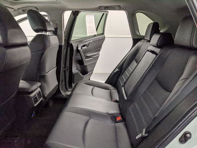 Used 2022 Toyota RAV4 XLE Premium image 20