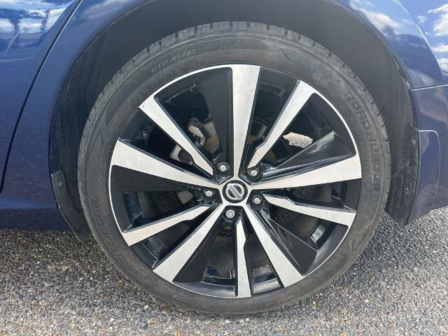 Used 2021 Nissan Altima 2.5 SR FWD image 11