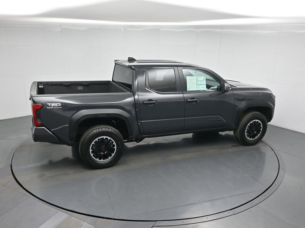 Used 2024 Toyota Tacoma TRD Off-Road image 11