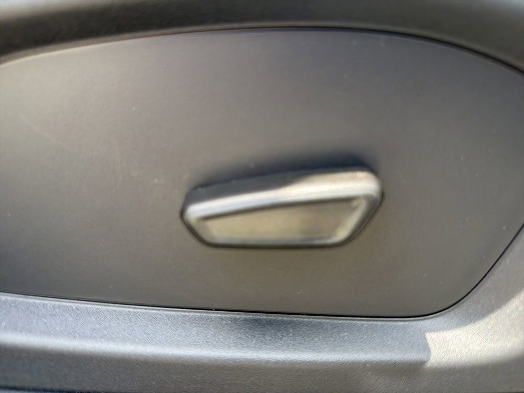 Certified 2025 Ford Explorer Active RWD image 14
