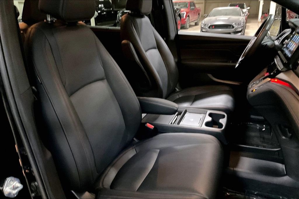 Used 2025 Honda Odyssey Sport-L image 9
