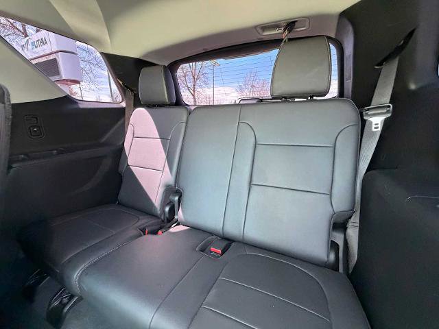 Used 2021 Chevrolet Traverse Premier w/ Redline Edition AWD/4WD image 27