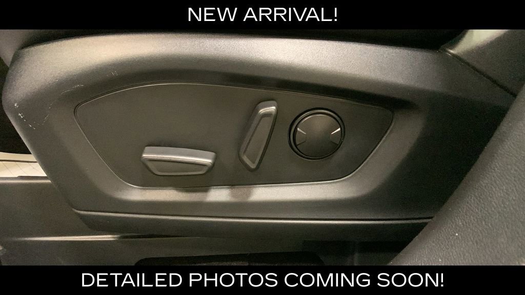 Certified 2023 Ford Explorer XLT w/ Equipment Group 202A image 33