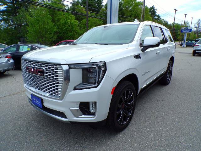 Used 2023 GMC Yukon Denali w/ LPO, Floor Liner Package AWD/4WD image 3
