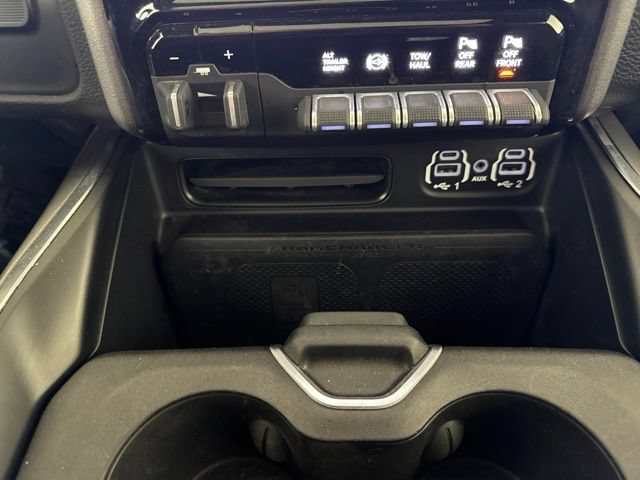 Used 2022 RAM 3500 Laramie AWD/4WD image 15