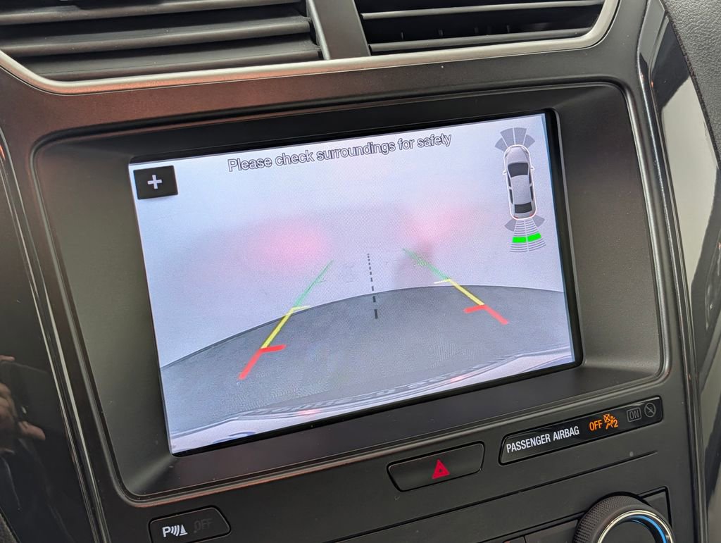 Certified 2019 Ford Explorer XLT w/ Equipment Group 202A FWD image 9