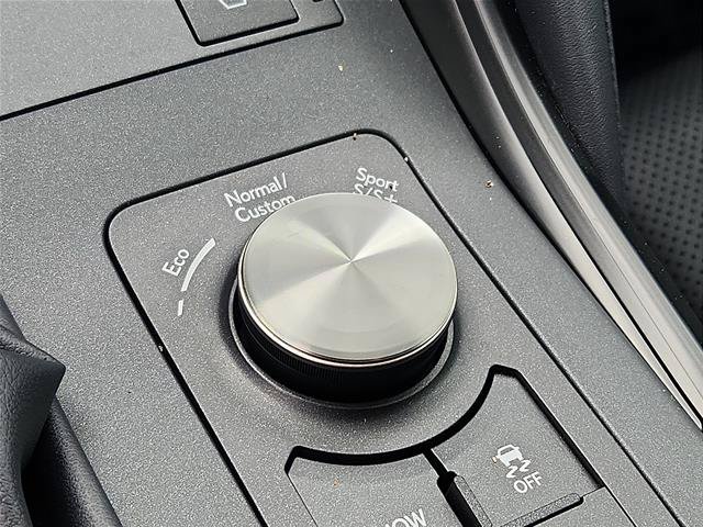 Used 2023 Lexus IS 350 F Sport AWD/4WD image 22