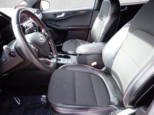 Certified 2024 Ford Escape ST-Line image 13