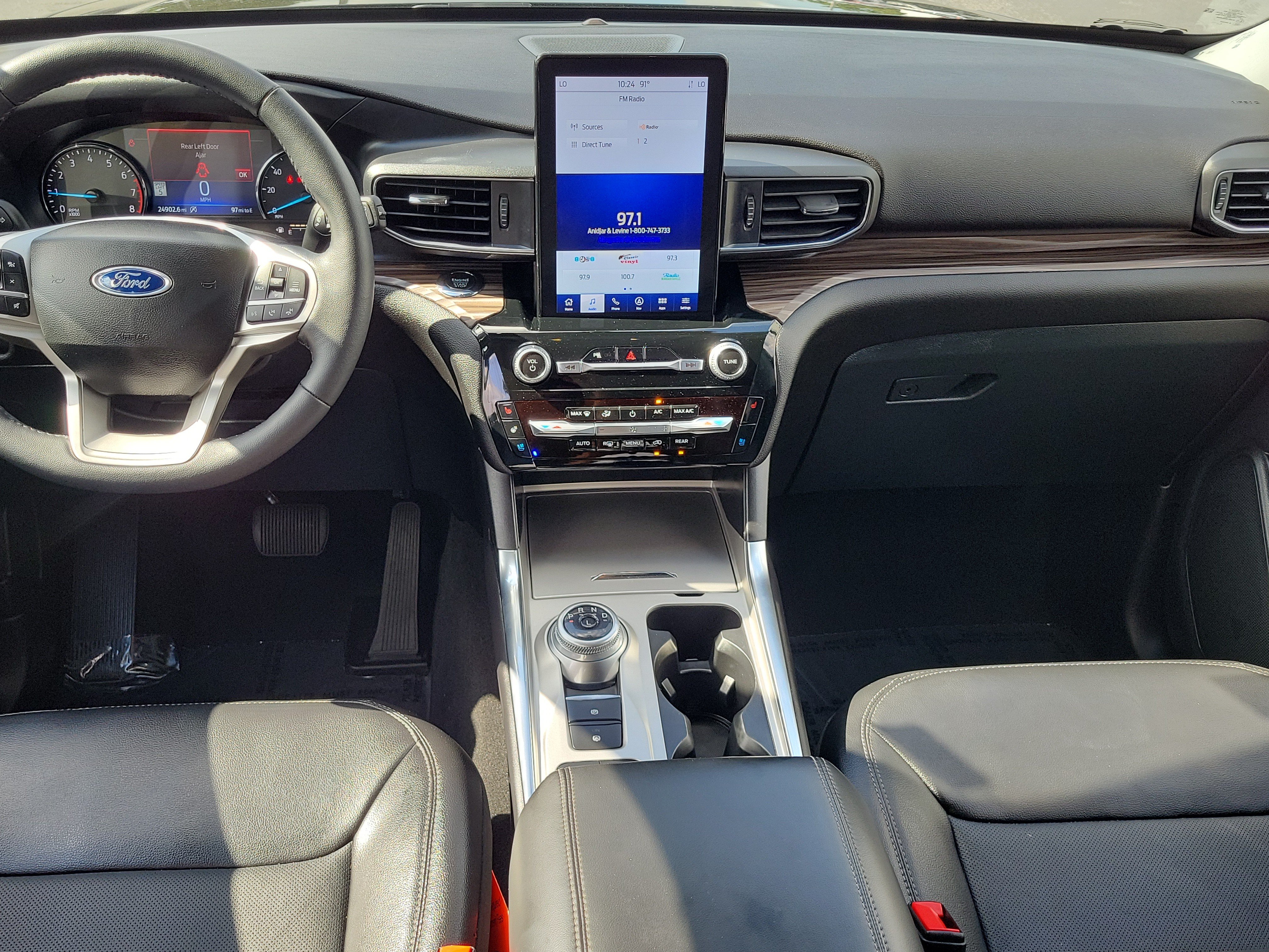 Certified 2023 Ford Explorer Limited w/ Limited Technology Package RWD image 16