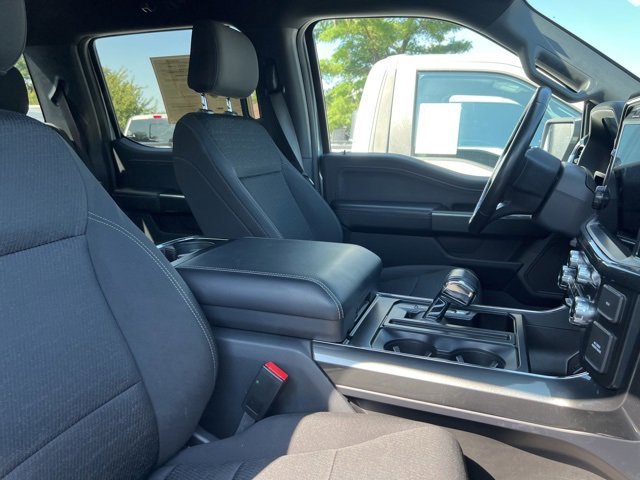 Certified 2022 Ford F150 XLT w/ Equipment Group 302A High image 30