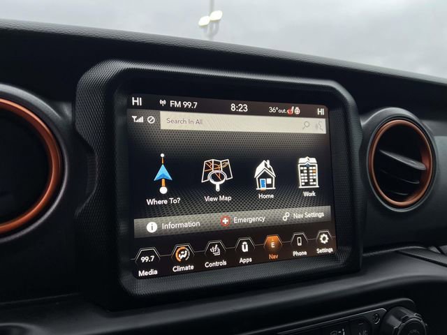 Used 2022 Jeep Gladiator Mojave w/ Cold Weather Group AWD/4WD image 19