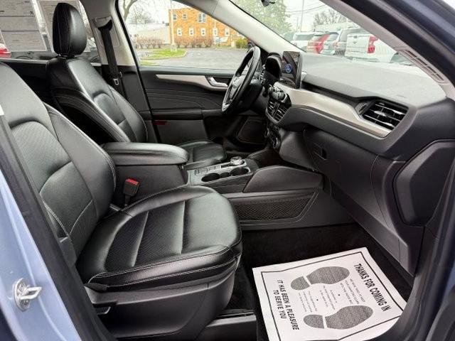 Certified 2022 Ford Escape SEL image 24