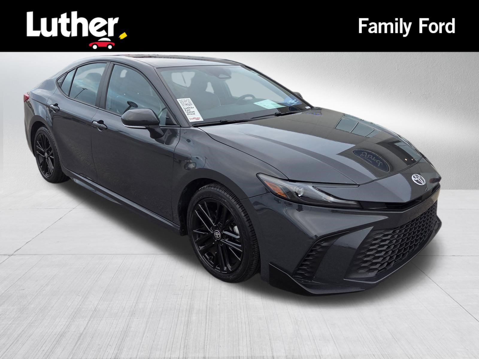 Used 2025 Toyota Camry SE FWD video 1