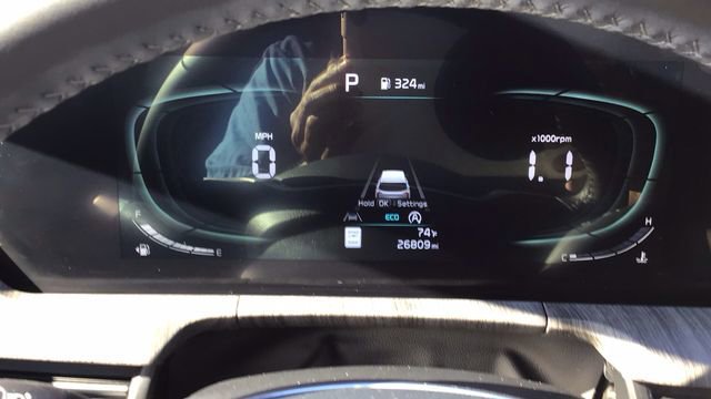 Used 2024 Kia Telluride EX w/ EX Captain's Chair Package image 19