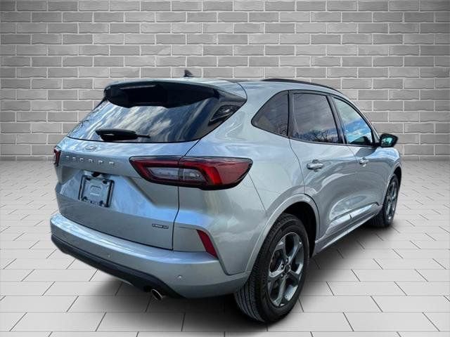Certified 2023 Ford Escape ST-Line Select w/ Tech Pack #1 AWD/4WD image 5