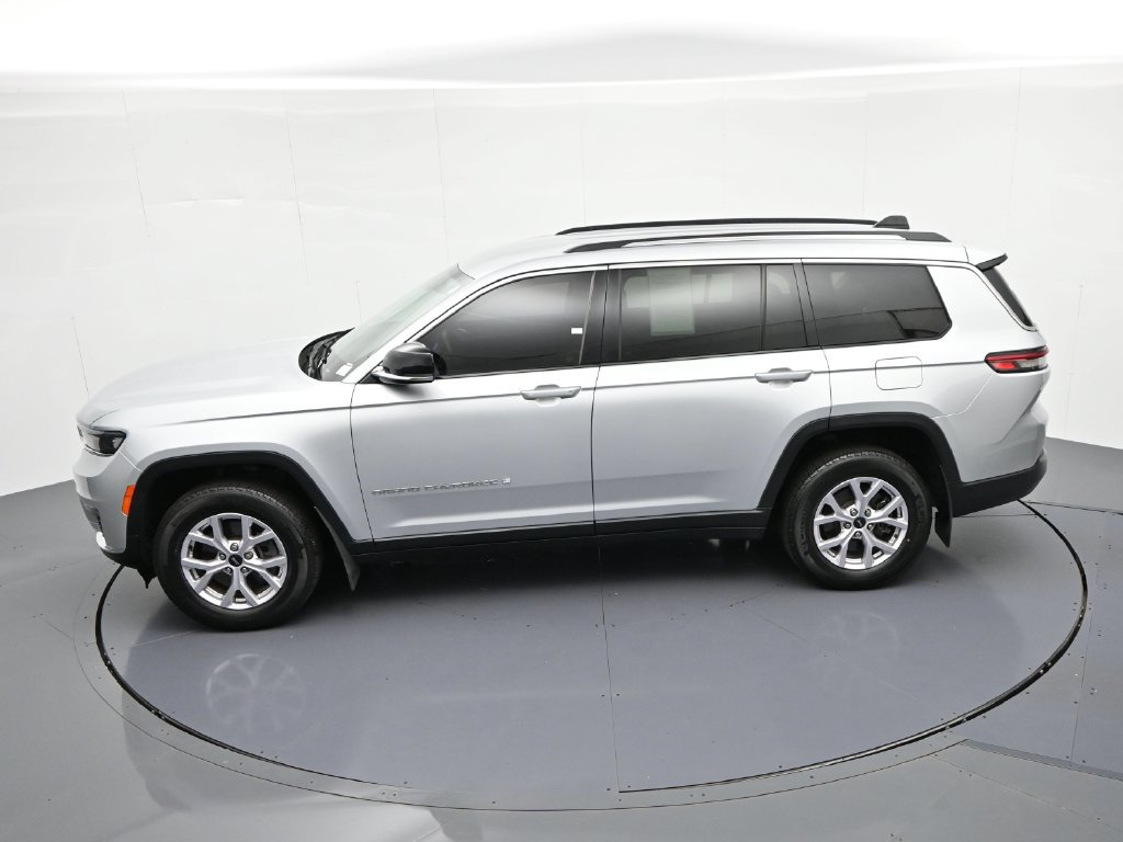 Used 2022 Jeep Grand Cherokee L Limited w/ Trailer Tow Group (B) AWD/4WD image 22