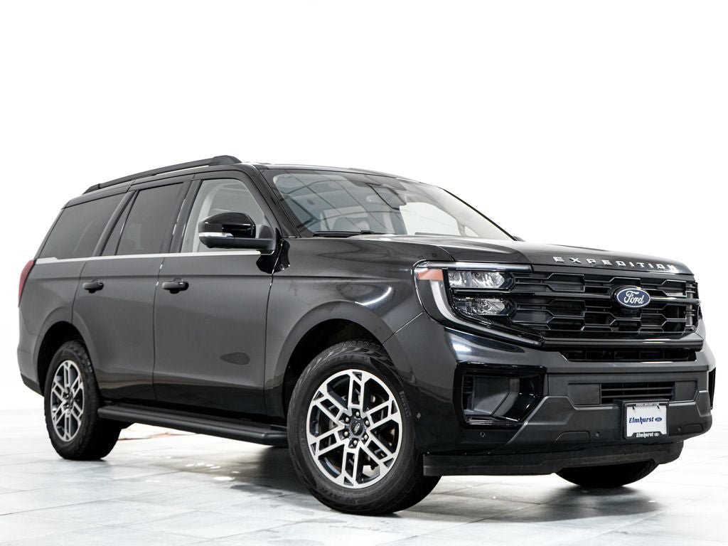 Certified 2025 Ford Expedition Active AWD/4WD image 1