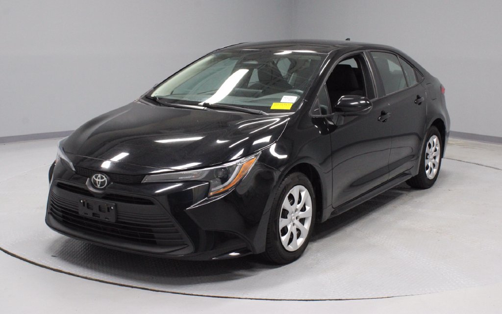 Used 2024 Toyota Corolla LE FWD image 6
