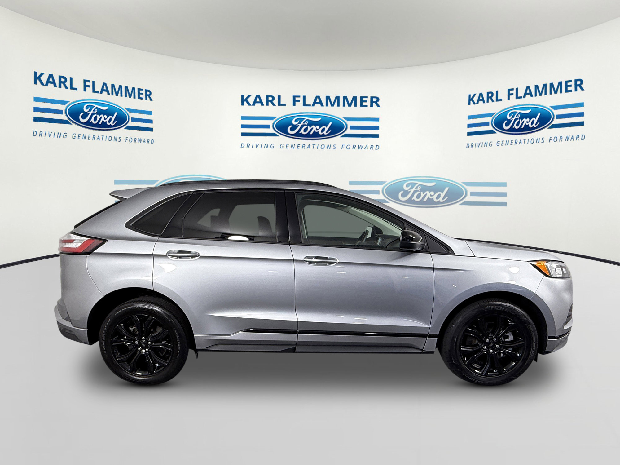 Certified 2023 Ford Edge SE w/ Black Appearance Package AWD/4WD image 2